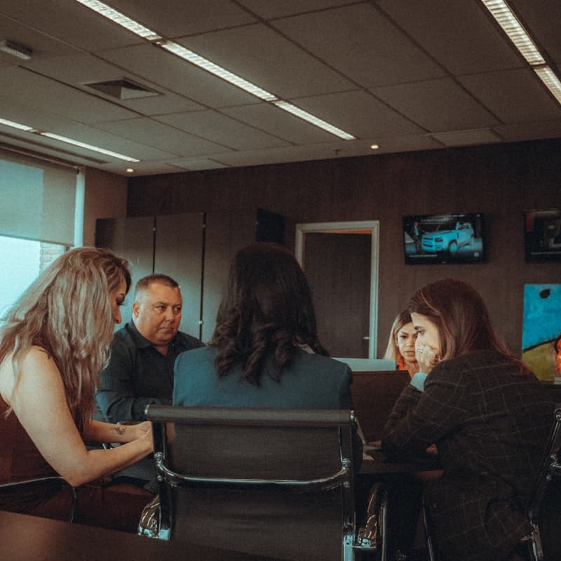 Bookkeeping team meeting in Los Angeles